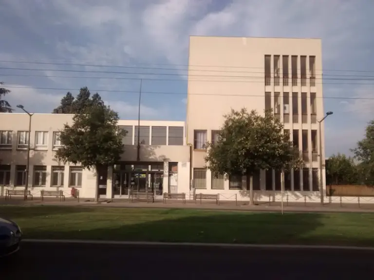 Lycée Auguste et Louis Lumière